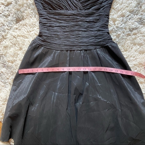 Ignite Evenings | Black Midi Length Embellished Sweetheart Formal Dress Size 10 - Picture 15 of 16